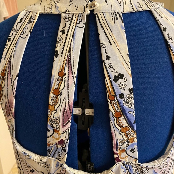 White House Black Market Mini Dress - Picture 5 of 6